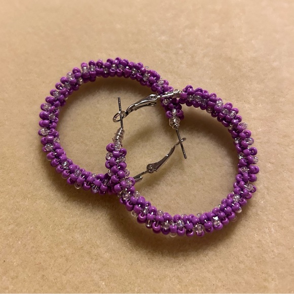 Hand-beaded 1 3/4” Purple Passion Hoop Earrings NWOT - Picture 3 of 4